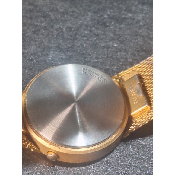 RARE- Exetron Model 32 LED Digital Watch MTQ-32V Box Papers Serial Match Works main image 9